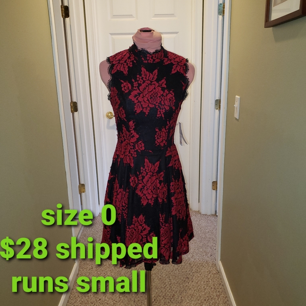 Size 0 red and black dress